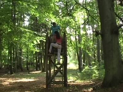 Deutsches Amateurpärchen dreht gerne Privatpornos im Freien und Drinnen