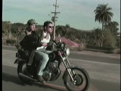 Soldat und Biker im Retro Gayporno