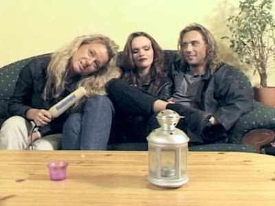 Deutsches Couple kommt spontan mit ins Pornostudio